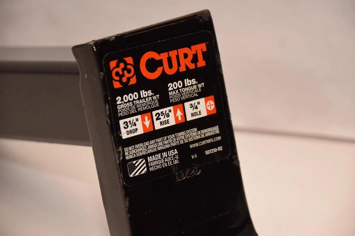 CURT 45026 Class 1 1 Ton 2000lb 3-1/4" Drop 2-5/8" 3/4" hole Rise Ball Mount