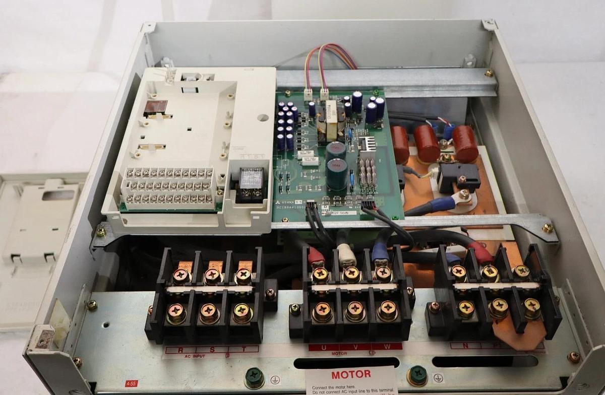 Mitsubishi Drive FR-A540-55K-TF FRA54055KTF 172a 3ph 380-480v 75hp 100hp *Refurb