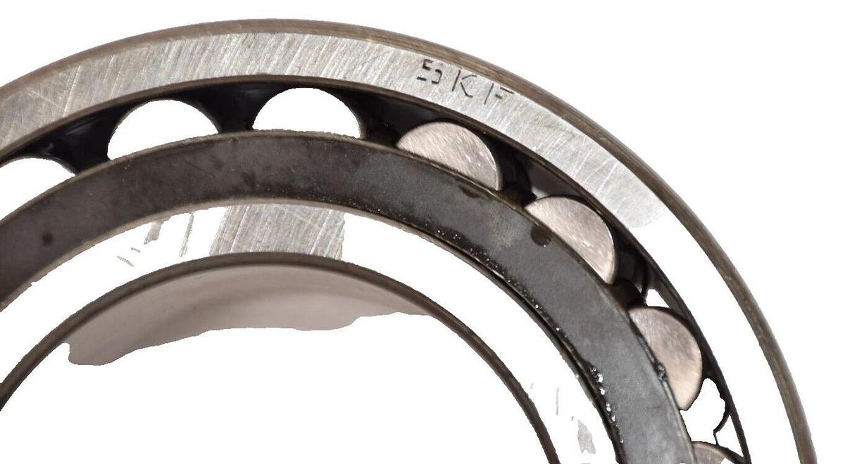 SKF 22213 CCK/W33 22213-CCK/W33 ROLLER BEARING *NEW*