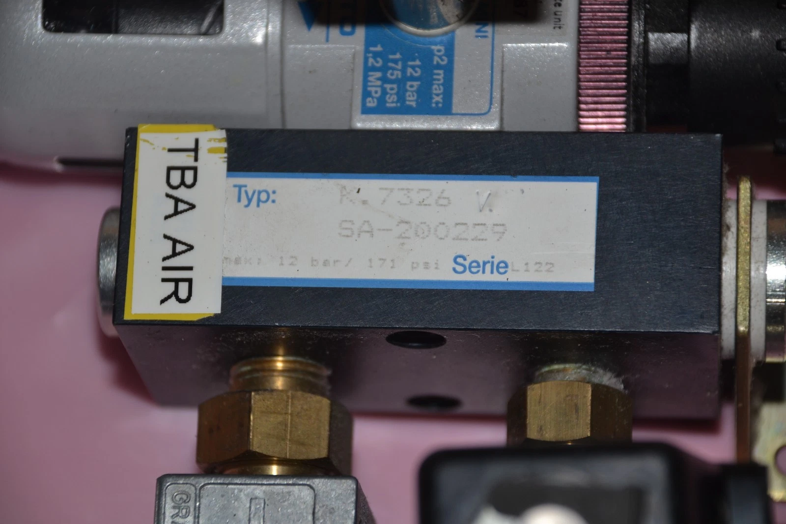 Used FESTO FILTER REGULATOR 162687 K.7326 V SA-200229 LFR-D-MINI 12 BAR 171 PSI L122