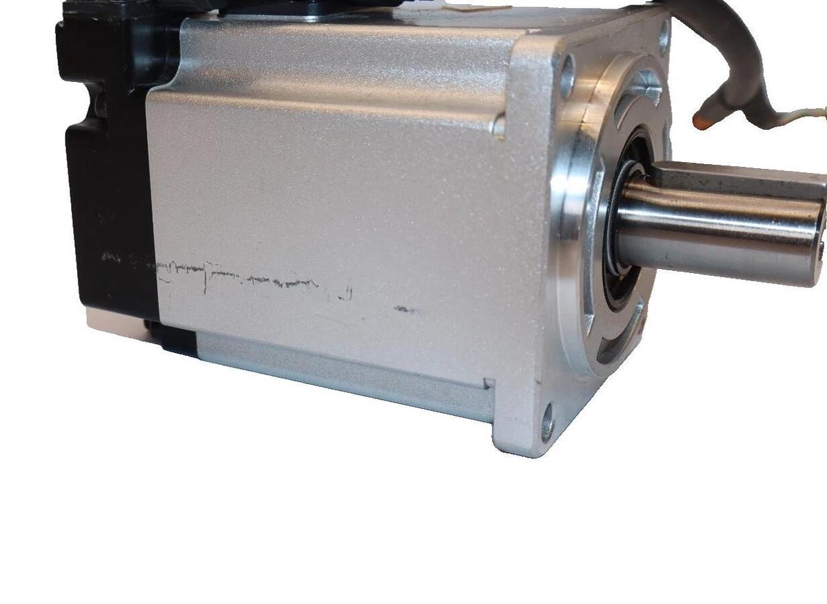 (NEW) HCFA CCM SV-X2MH040A-N2LA 40402190222000000000  220-240v 2.1A Servo Motor