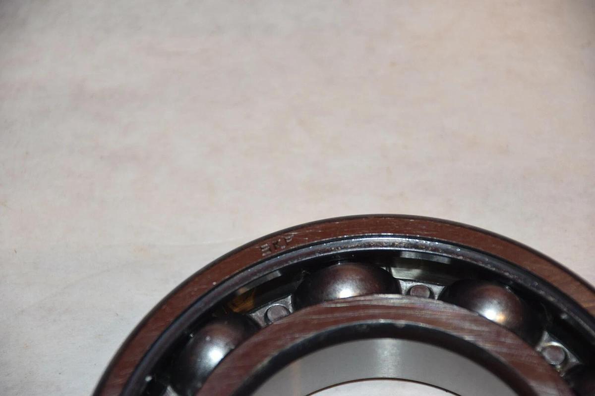 NEW SKF 6211 EXPLORER SINGLE ROW BALL BEARING