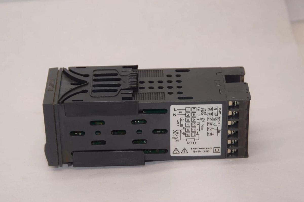 Used ASCON TECHNOLOGIC M3-3100-0000/001 100-240V 50/60Hz 3W Temperature Controller