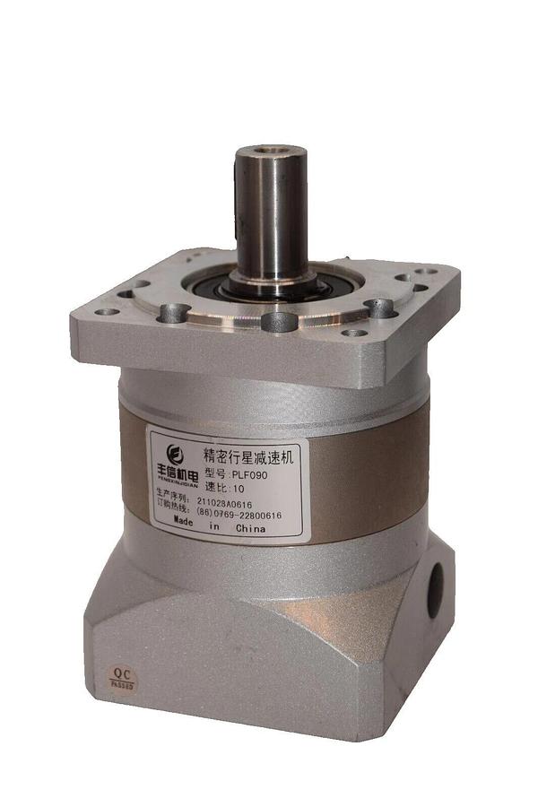 Used FENGXINJIDIAN PLF090 Ratio: 10:1  211028A0616 Planetary Gearbox Reducer