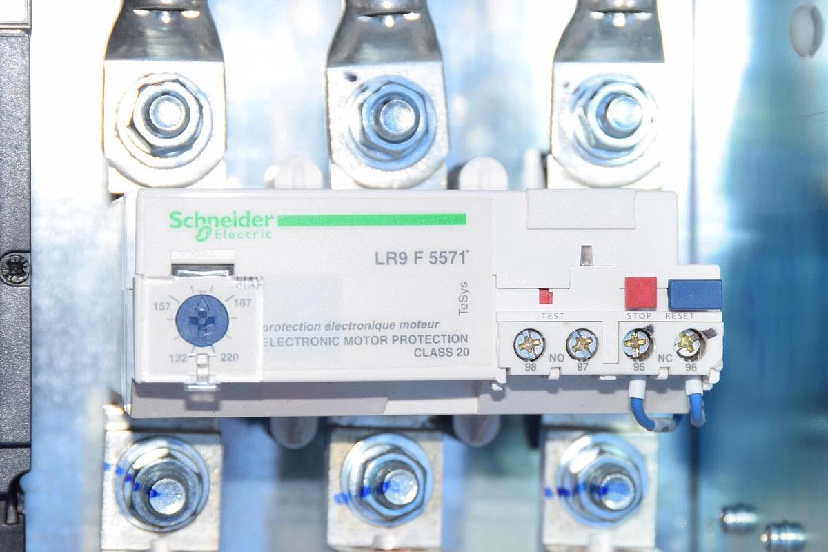 Used Yaskawa AC Drive Z1B1B180PMB Z1000 Bypass Inverter 3ph 480v in 0-460v 180a out