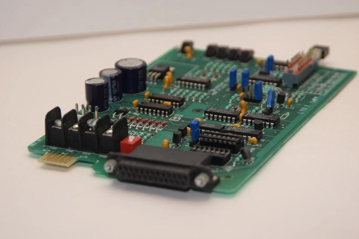 Used WIDGET WORLD 440-0087-001 Rev H Bidirectional Converter Card USA