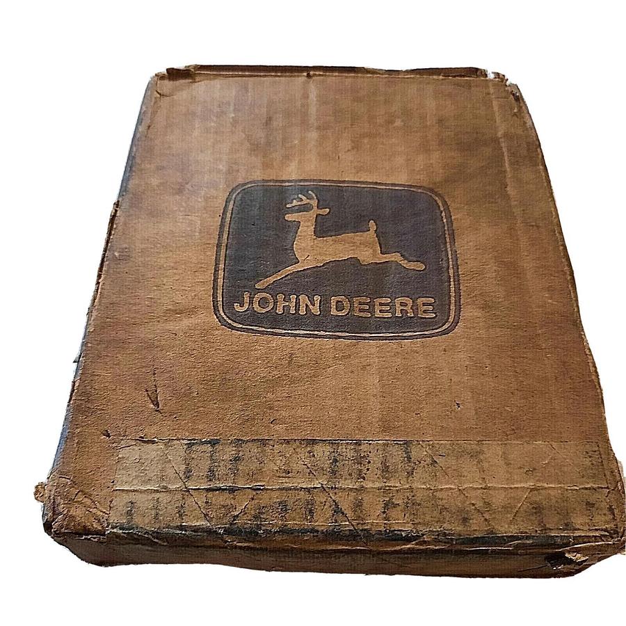 JOHN DEERE, NOS, JD8956, CONE ROLLER BEARINGS FOR MAIN BEARING SET, 596