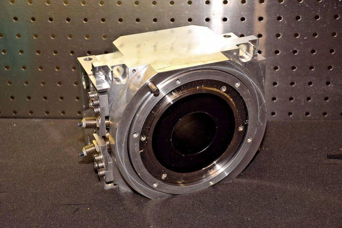 Used Yokogawa Unaxis Servo Motor DR1015B80*1C/L1, B5119203DA, 202RM46966E2