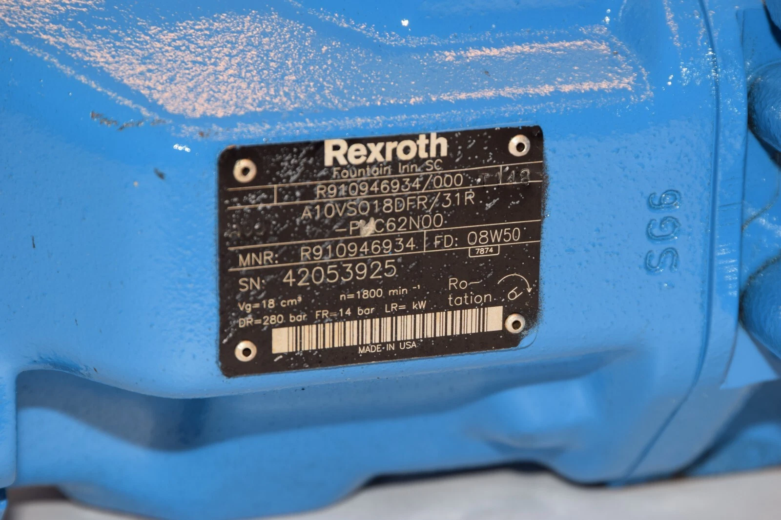 (NEW) REXROTH R910946934/000 A10VS018DFR/31R-PKC62N00 Hydraulic Pump