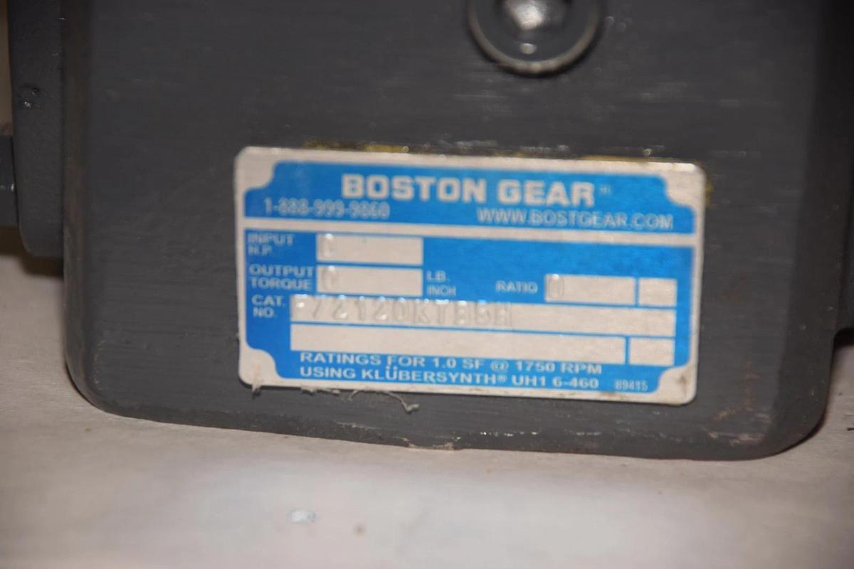 BOSTON GEAR F72120TB5H F72120KB5H GEAR REDUCER NEW