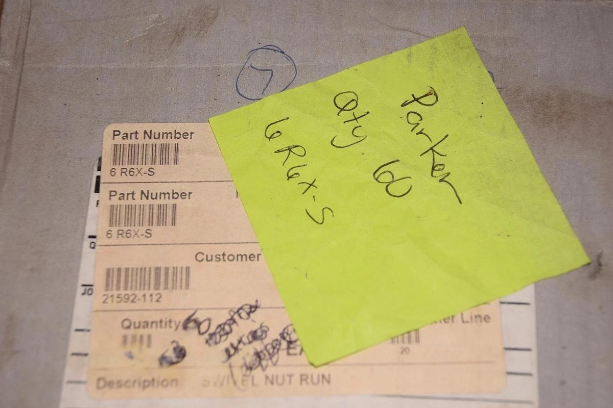 PARKER  6 R6X-S Parker #6 Male JIC by #6 Female JIC Swivel by #6 Male JIC Tee