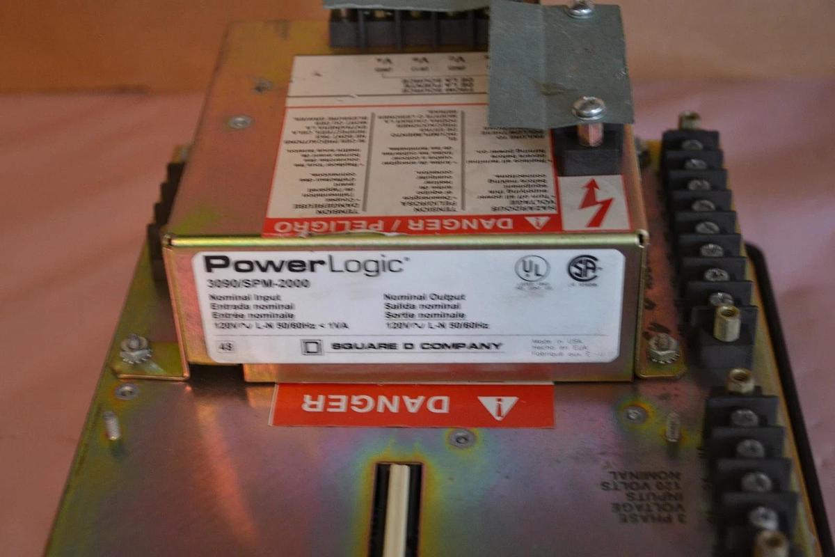 Used SQUARE D Power Logic Monitor 3020/CM-2450 3020 CM-2450 W/ 3090/SPM-2000 SRG PROT