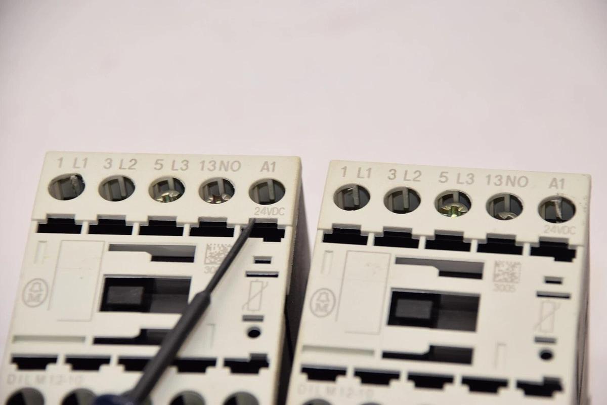 Used (Lot of 2) MOELLER DILM12-10 24Vdc Contactor