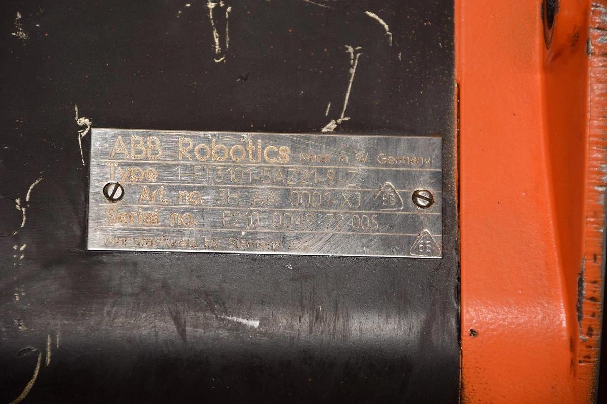 Used ABB Robotics Siemens Servo Motor 1FT3101-5AZ21-9-Z  3H AA 0001-XJ  1FT3101 5AZ21