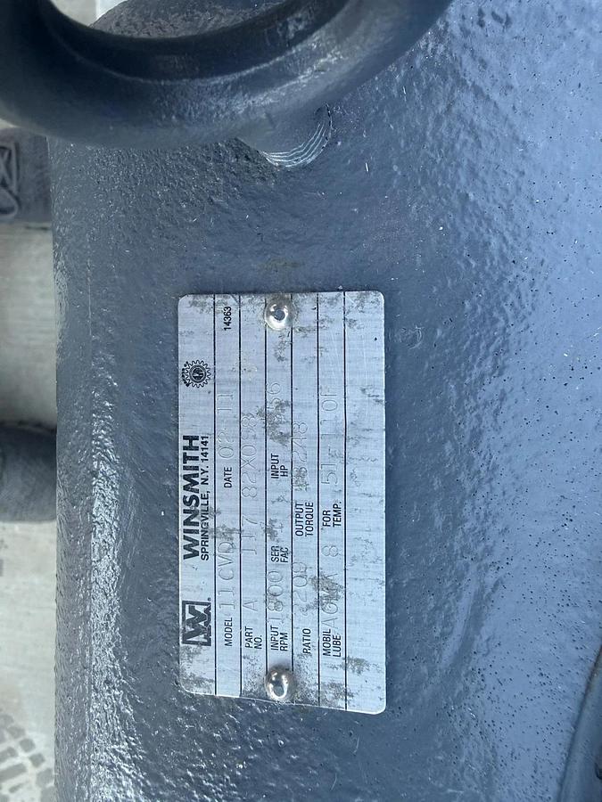 Winsmith Gear Box  11CVD, A 117 82X0S8 Ratio 2209:1 right angle Gearbox TQ 18248