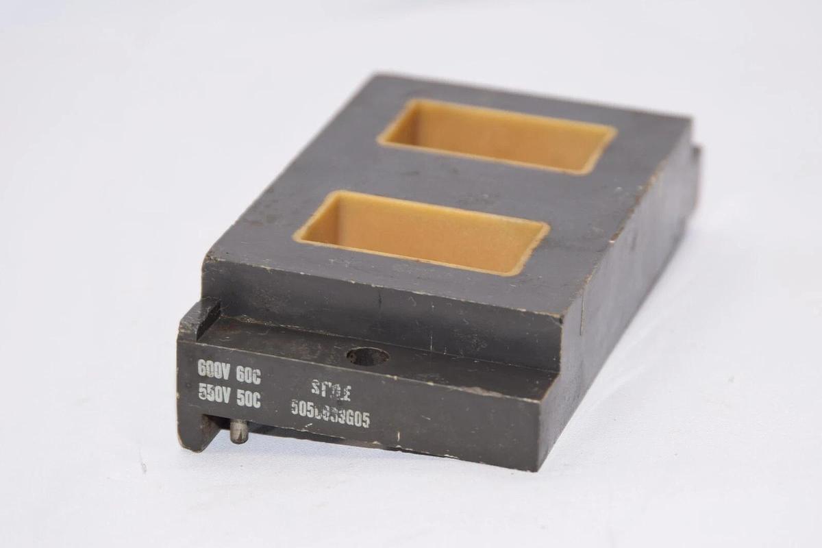 Used WESTINGHOUSE 505C633G05 550/600V 50/60c Coil *Crack*