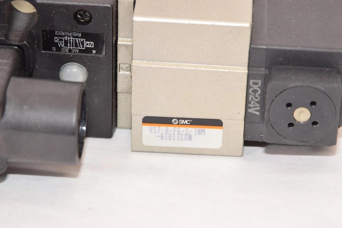 (NEW) SMC VS7-8-FG-S-3NM 81011C0N 24Vdc Coil Pneumatic Solenoid Valve