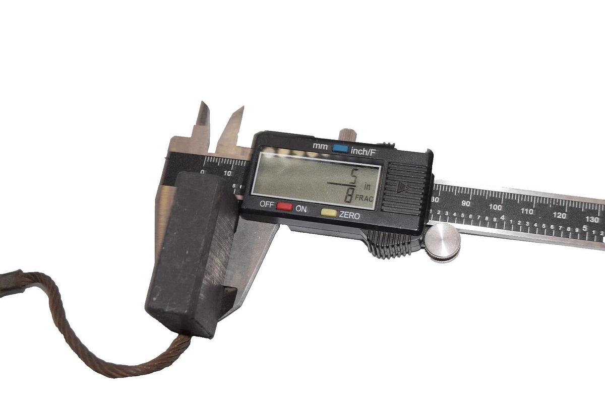 Chapin Speer Carbon Motor Brush Brushes E28 1-3/4"x5/8"x1-1/4" (Lot of 2 - NEW)