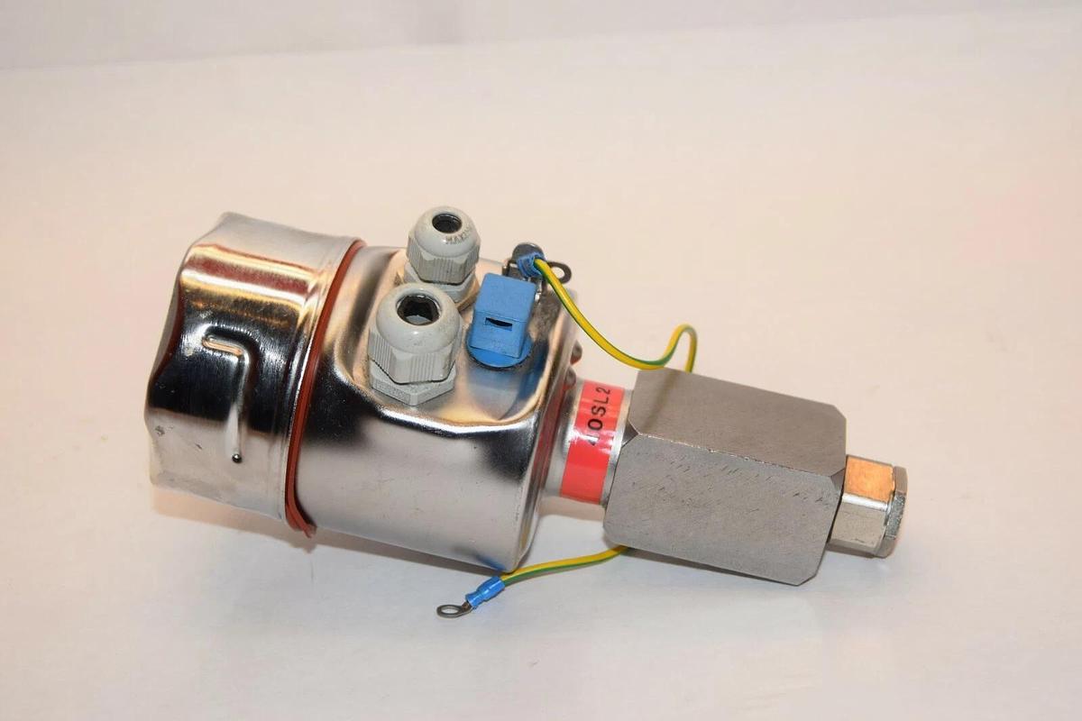 Used Endress+Hauser Level Switch HTC10A-JC141 HTC 10A JC141, HTC10A  JC141 Endress