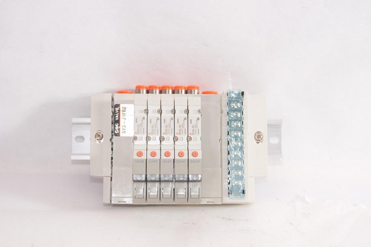 (NEW) SMC SY3-J1F02 , SY3140-5FU 24Vdc Valve Block
