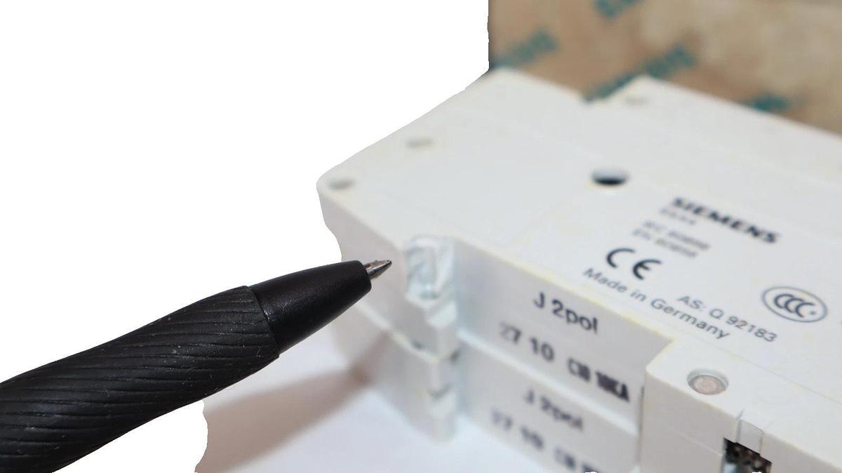 Siemesn 5SX4 210-7 , 5SX4210-7 Miniature Circuit Breaker (New)