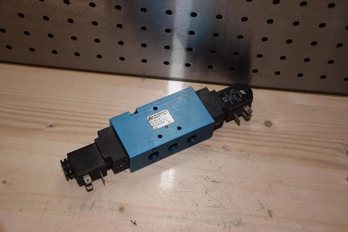 Used AUTOMATIC VALVE L21-021-AA 7019-9AA PNEUMATIC VALVE