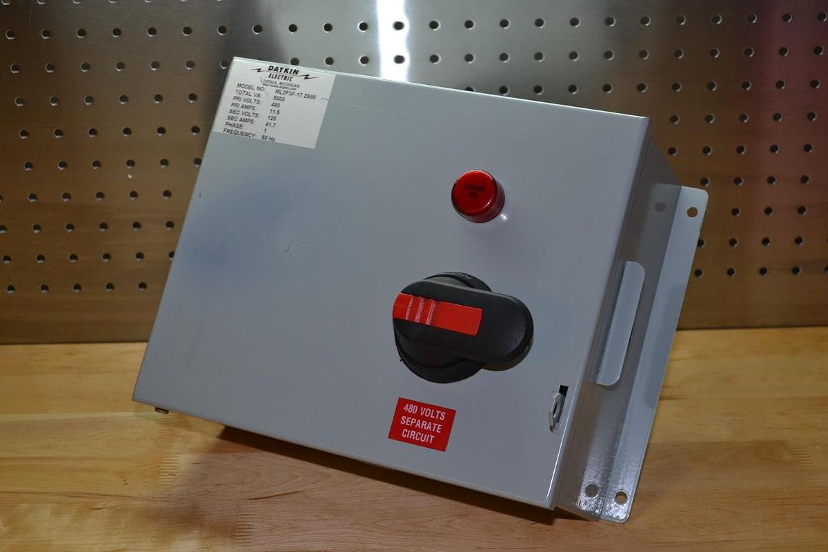 DAYKIN ELECTRIC ML2F3F-17 Z688 TRANSFORMER DISCONNECT 480v NEW