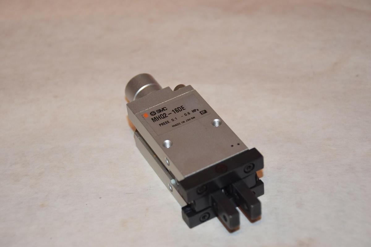 SMC MHQ2-16DE 0.1-0.6MPa 16mm BORE TWO-FINGER PNEUMATIC GRIPPER