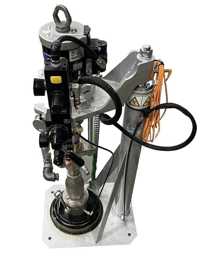 Refurbished Graco Check-Mate C11, M04LN0 Grease Dispensing Pump P11LCS, Pump 11:1