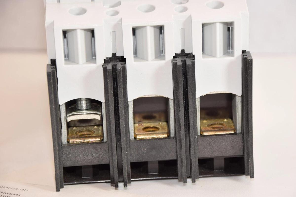 (NEW) MOELLER Eaton NS2-160-BT-NA , NS216BTNA Disconnect Switch Circuit Breaker