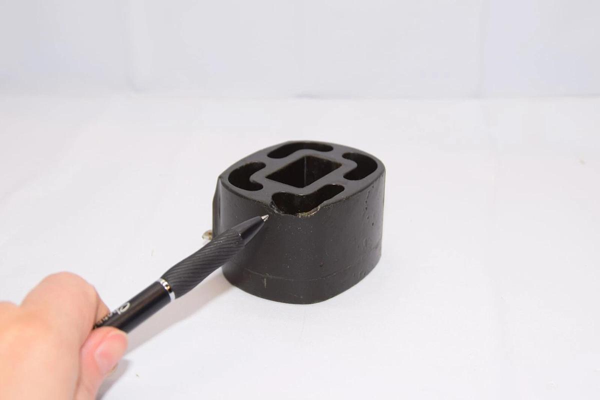 Used CUTLER HAMMER 1359-4 13594 550V 60cy Coil *Chip*