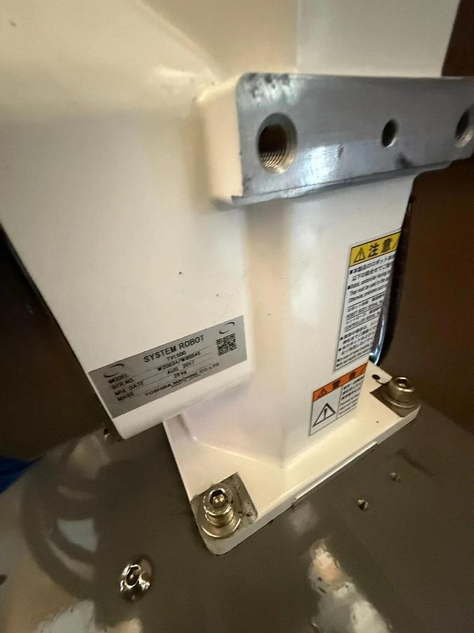 Used Toshiba Machine Co. System Six-Axis 6-Axis Robot TVL500 TVL 500 28kg