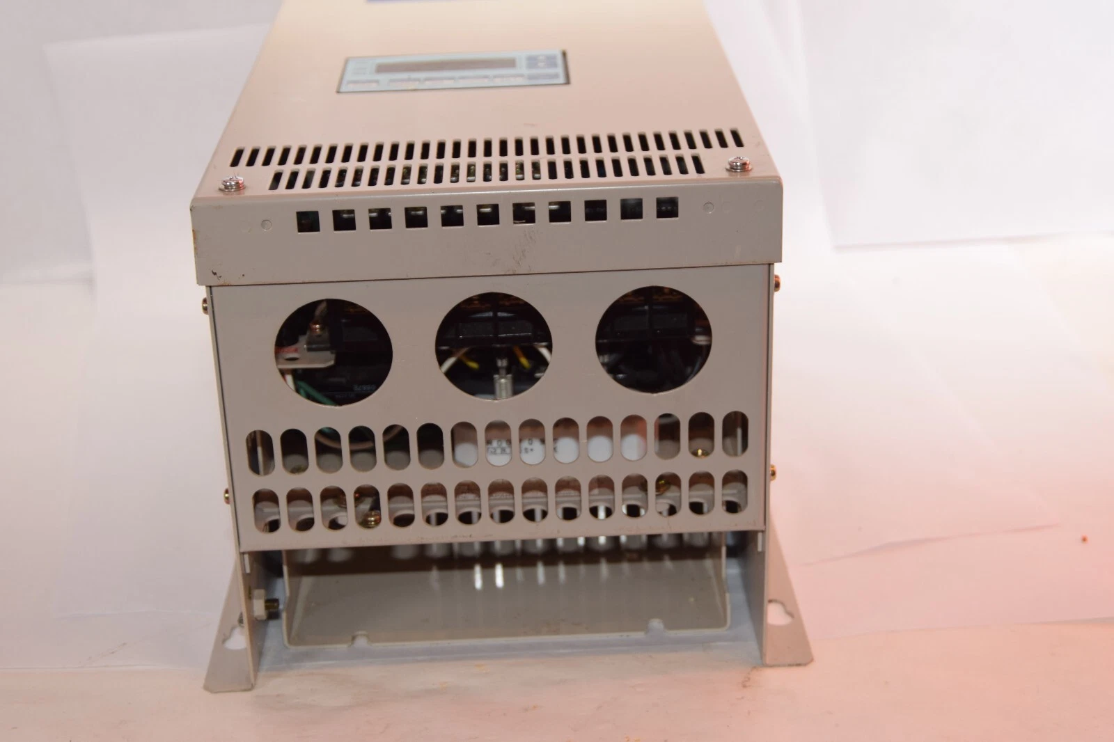 YASKAWA ELECTRIC Varispeed 616GII Drive 71616-2G050.J-10 NR7GA5P-7Z6-10 230v NEW