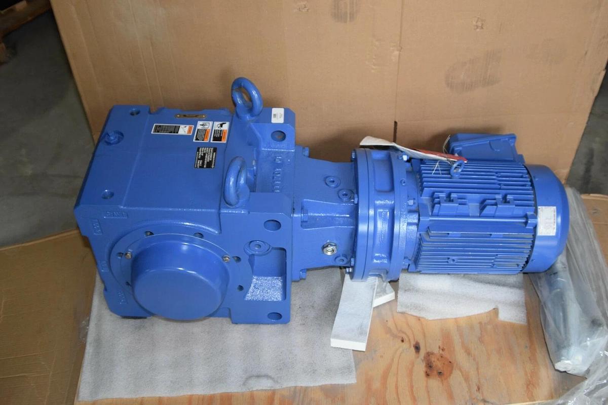 (New) SUMITOMO Gearmotor PA229835 10 HP Ratio:60 230/460V LHYMS10-4D165YC-Y3-60