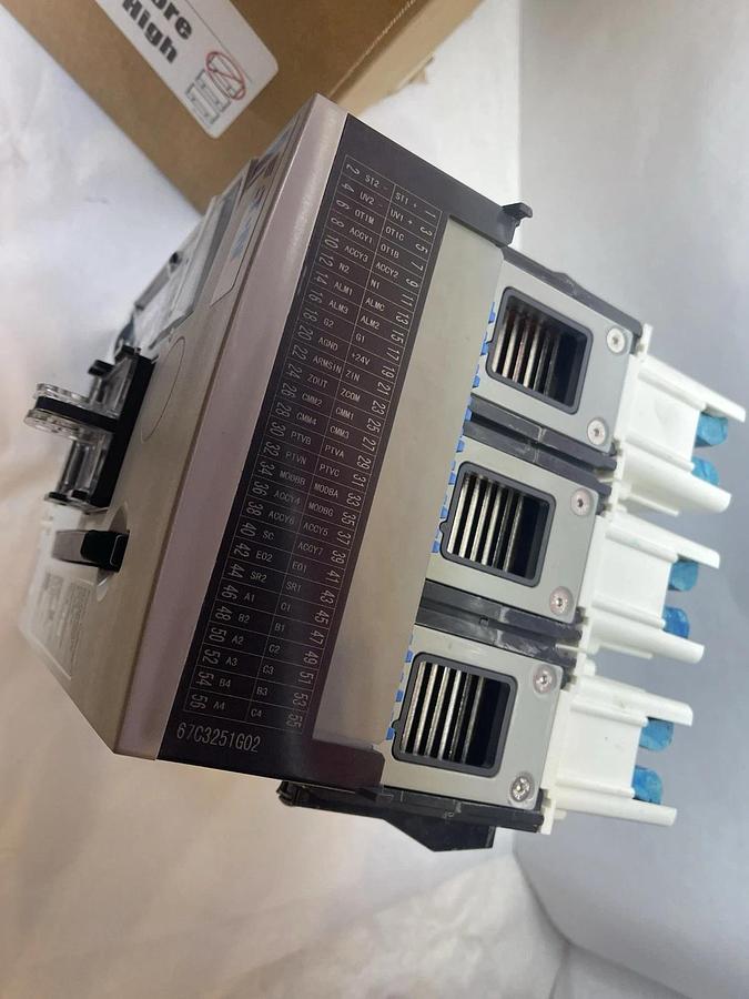 (New) Eaton Power Defense NYR6083W Insulated Case Circuit Breaker 800 Amp  800A