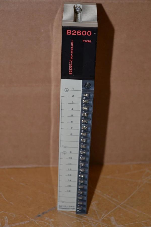 Used YASKAWA JAMSC-B2600 12-24V TRANSISTOR OUTPUT MODULE