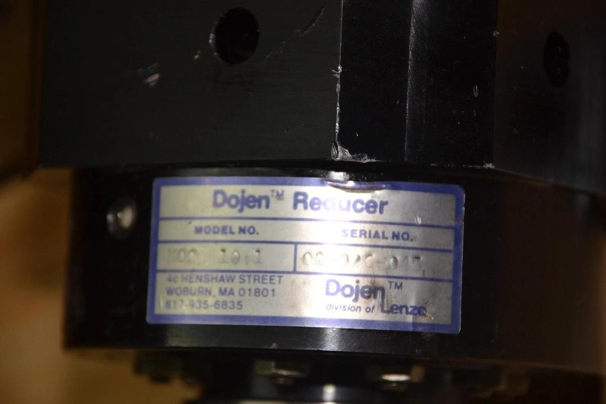 Used Dojen LENZE Servo Reducer M0210:1 M02101 Mo2 10:1 M02 10:1