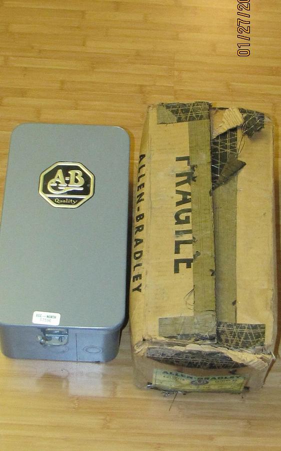 Allen Bradley Size Sz 2 Starter Contactor w/Enclosure 702 702CAD92 220v coil NEW