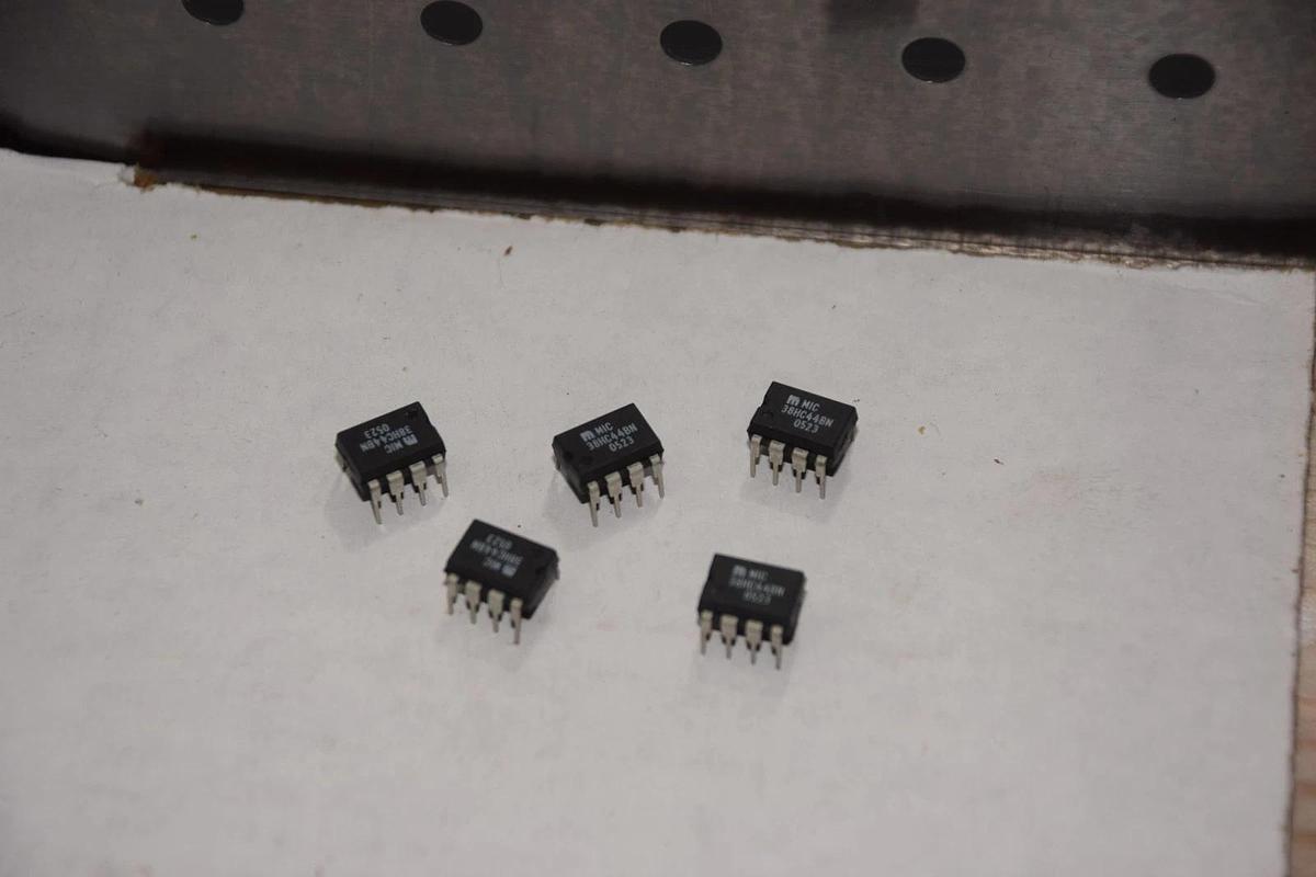 (LOT OF 5) MIC 38HC44BN 0523 RECTIFIER DIODE NEW