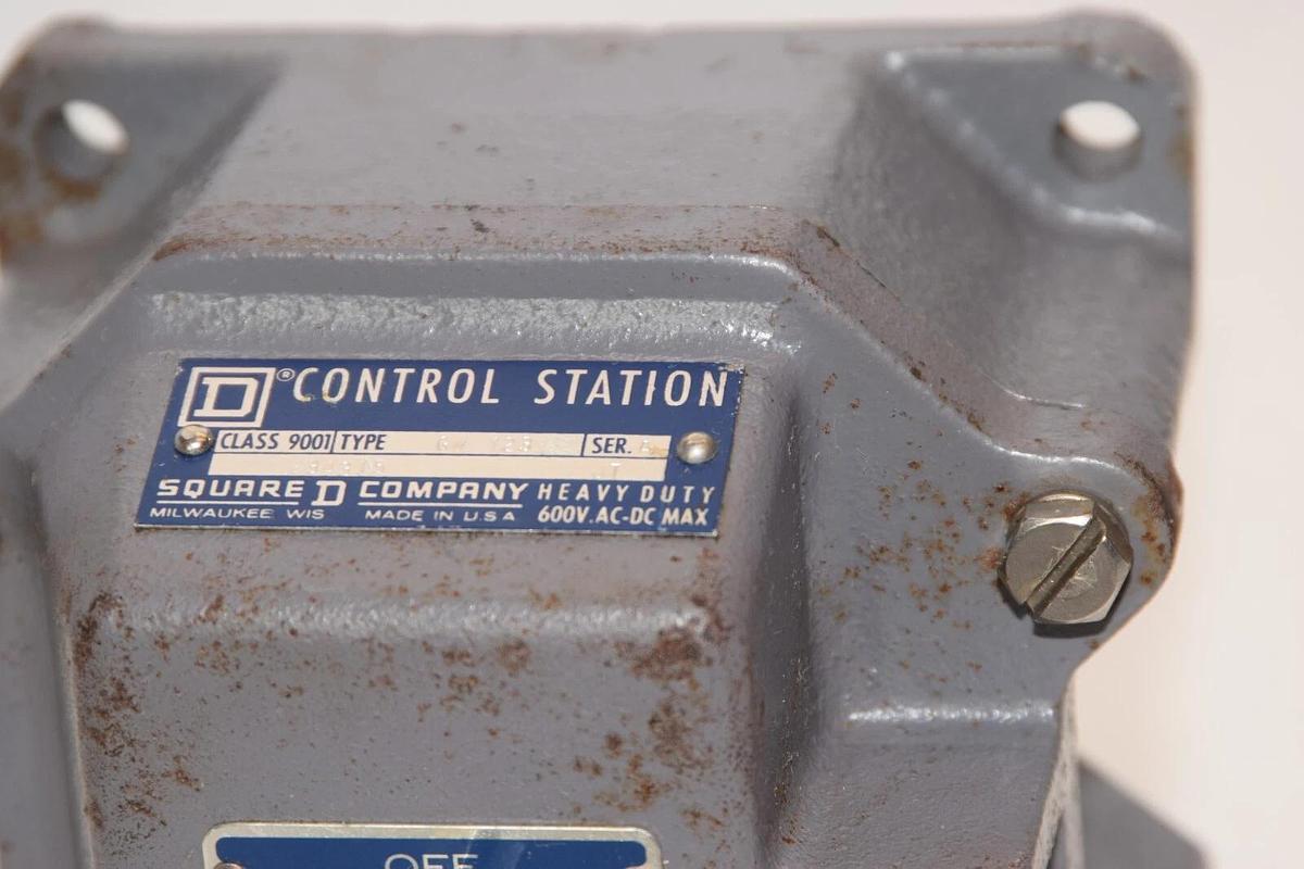 SQUARE D 9001 GW-123 234315 HOA Hand/Off/Auto Control Station Cast Iron NEW