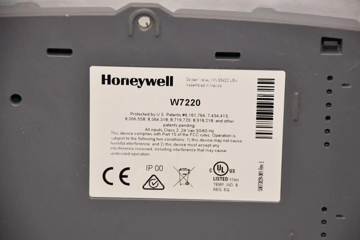 Used HONEYWELL W7220A1000 Software Ver 1.14 Economizer Controller