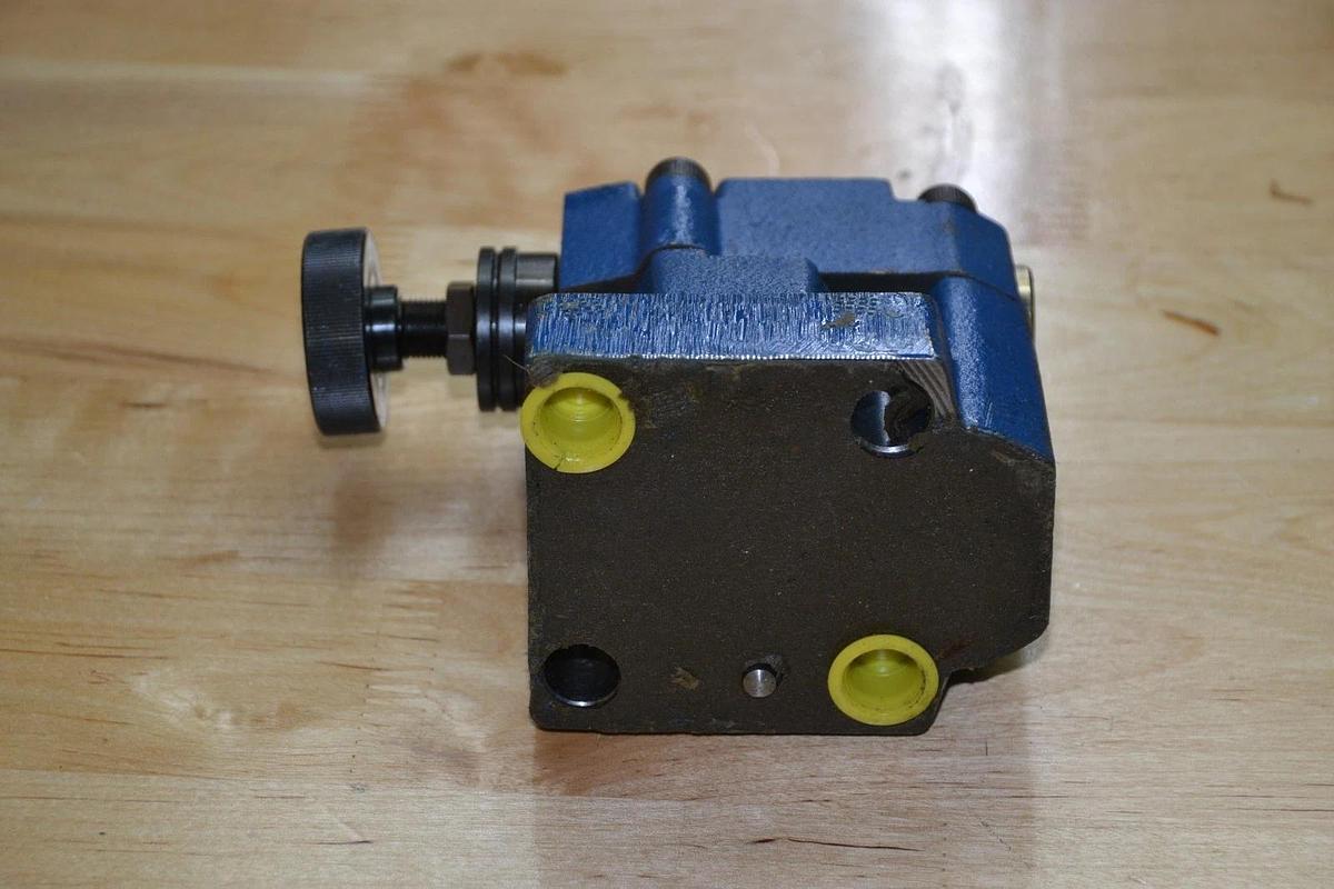 Used Rexroth Directional Valve DB10-1-52/200/12 DB10 1-52/200/12 R900976226
