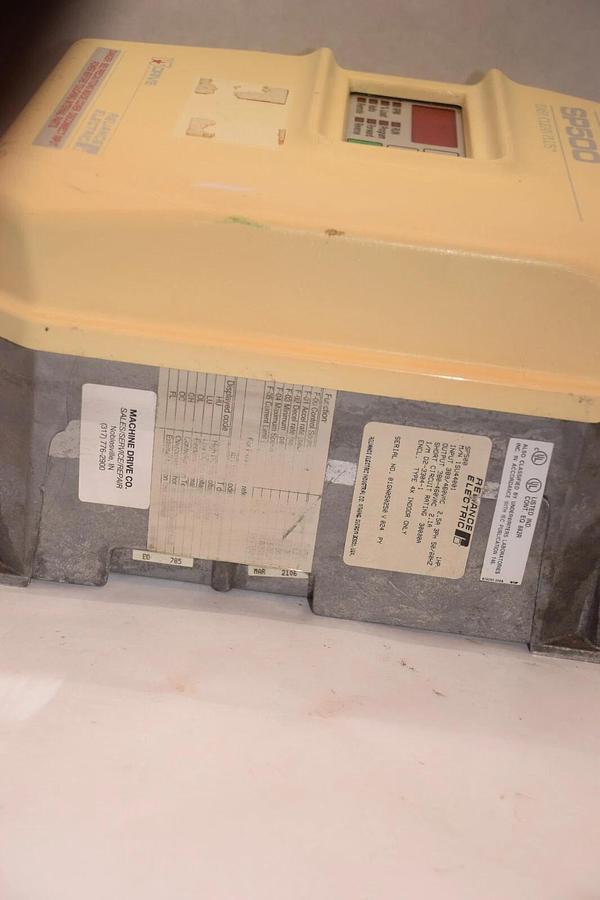 Used RELIANCE ELECTRIC 1SU44001 SP500 1Hp Easy Clean Plus AC Drive *Chipped*