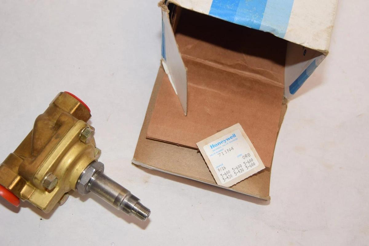 (NEW) HONEYWELL / SKINNER 711N4 9/16 Orifice Valve