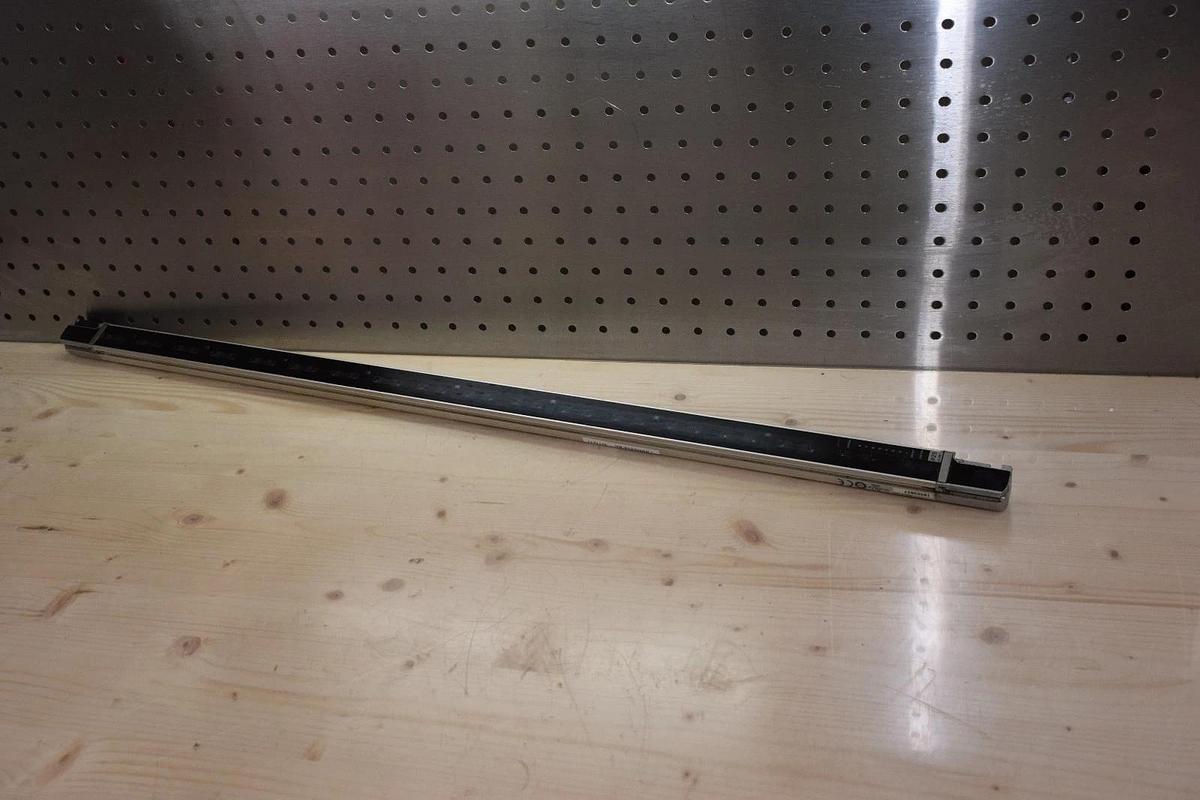 Used KEYENCE SL-C40H-T 24V 81mA 780mm CLASS 2 TRANSMITTER SAFETY LIGHT CURTAIN