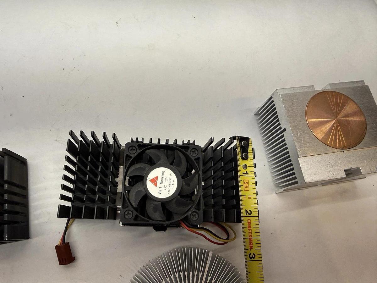 Used Large lot of small Aluminum/ copper Heat Sinks, Heat sink lot as seen