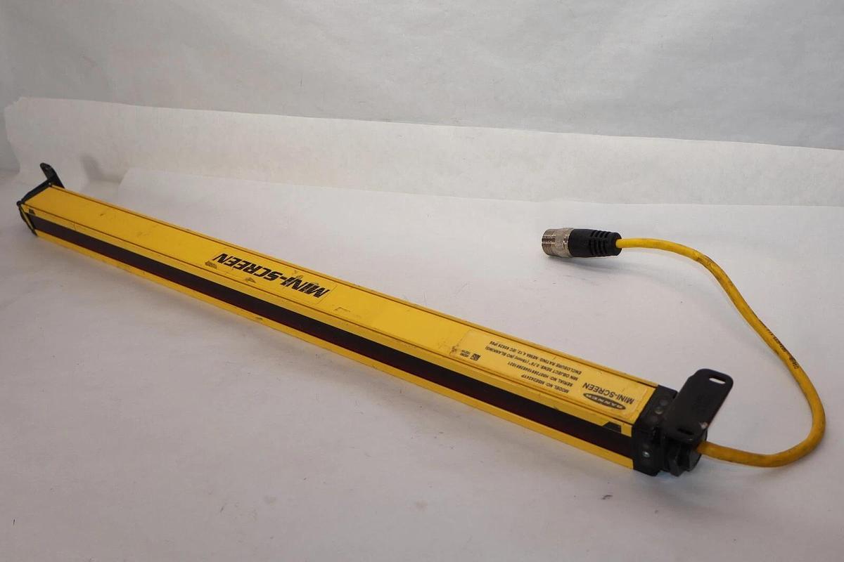 Used BANNER MSE2424YP Mini-Screen Light Curtain Emitter