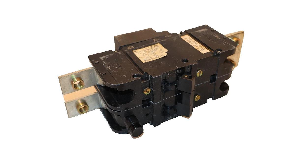 Used Heinemann 300A 300 Amp Circuit Breaker GJ1P-Z4-2-U 65VDC
