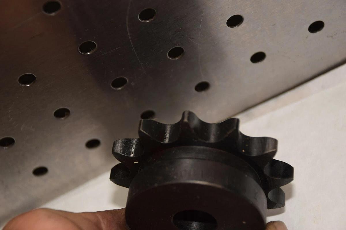 DODGE 50B12 5/8" BORE 12 TEETH SPROCKET NEW