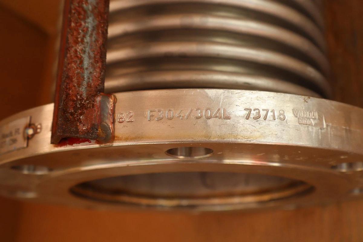 Unaflex Expansion Joint Fitting 304 Stainless SS 6-3/4" ID 11" OD 11-3/4" L *NOS